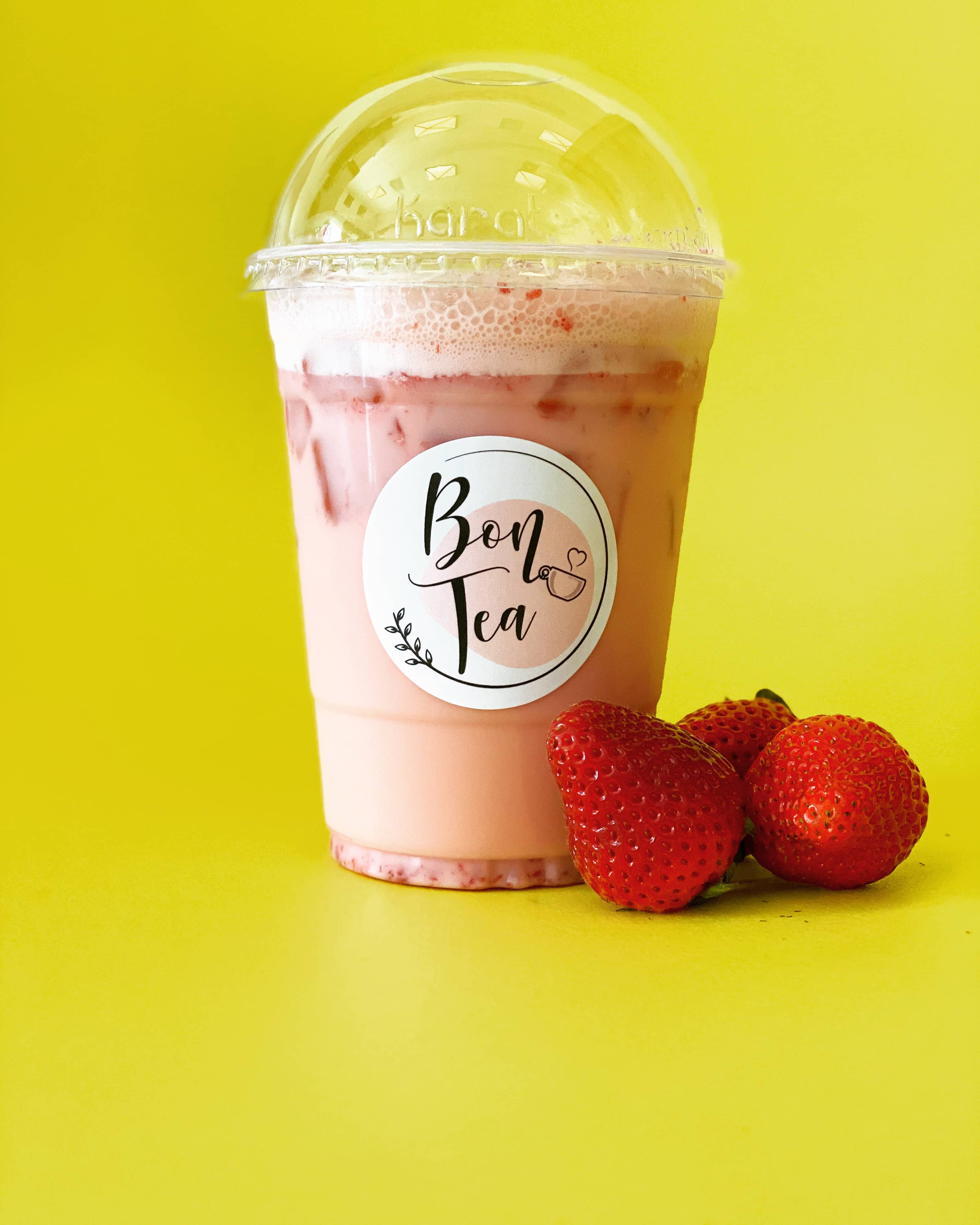 Strawberry Milk Tea BonTea Cafe